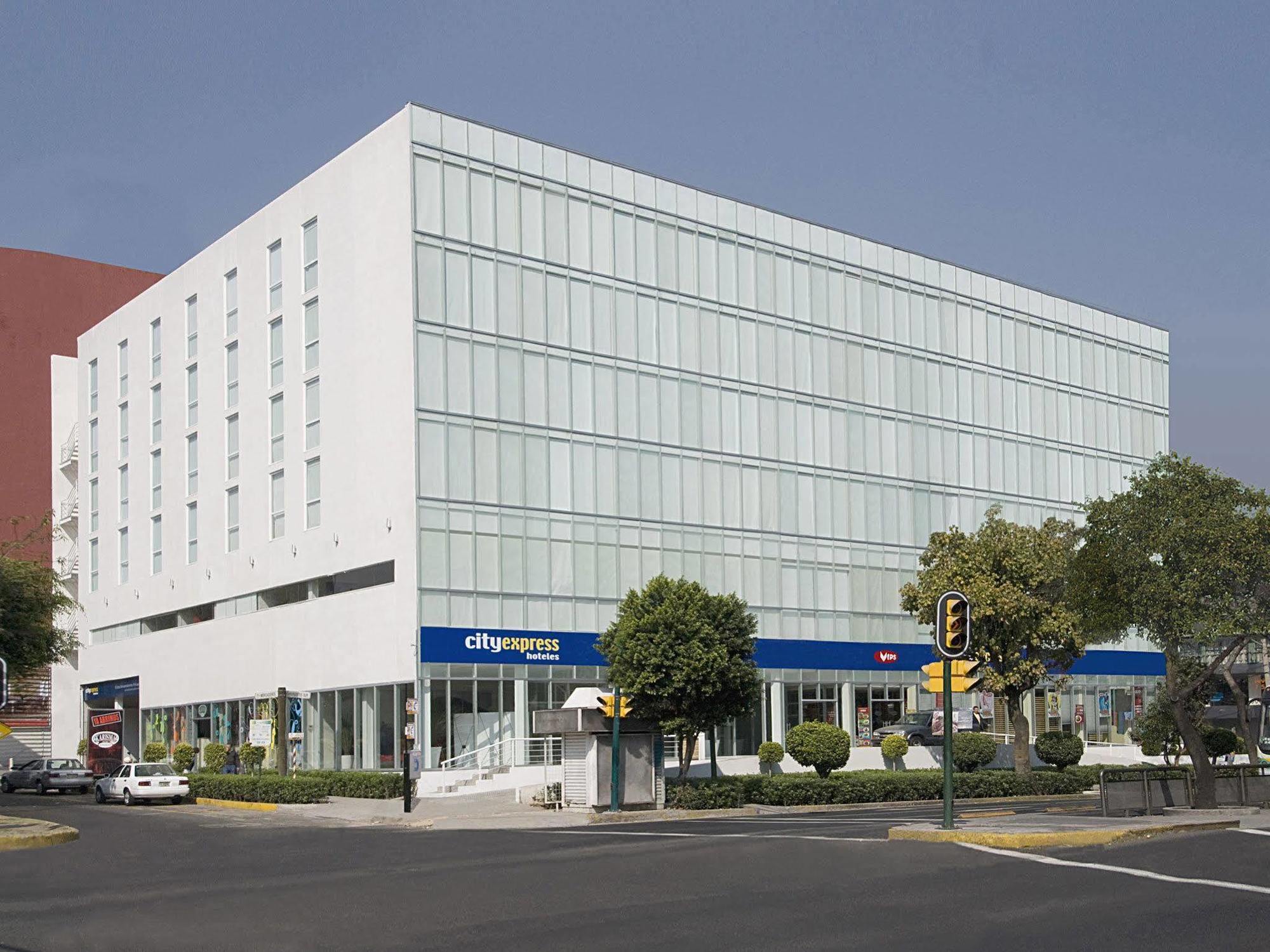 City Express Plus By Marriott Insurgentes Sur Mexico City Exterior photo